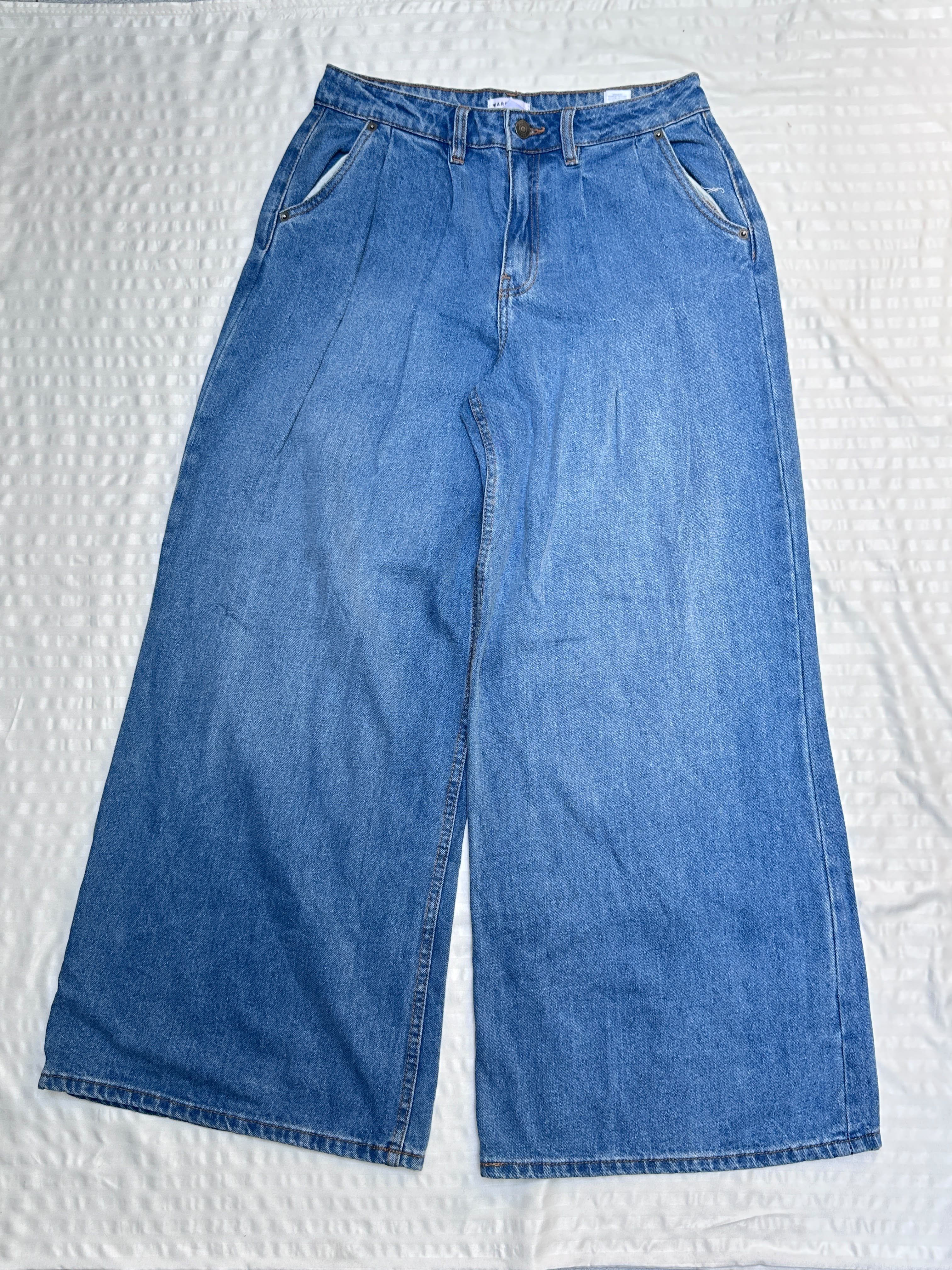 High-Waisted Pintuck Wide-Leg Denim Pants - Image 4