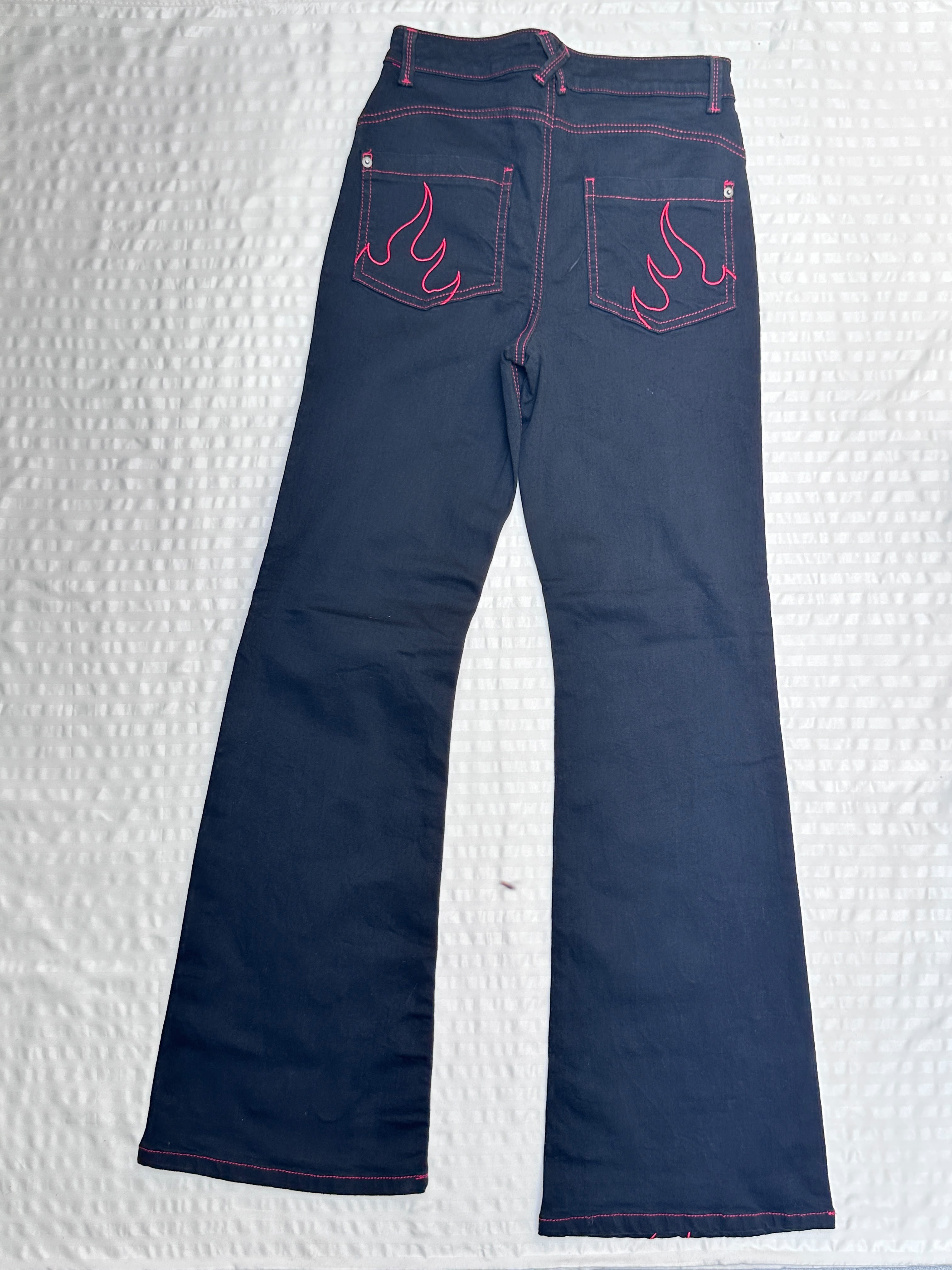 High-Waisted Black Flare Jeans with Red Flame Embroidered Hem & Contrast Stitching - Image 3